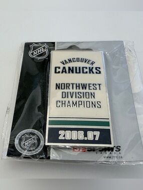 Authentic NHL Vancouver Canucks Northwest Division Champions 06/07 Pin NEW